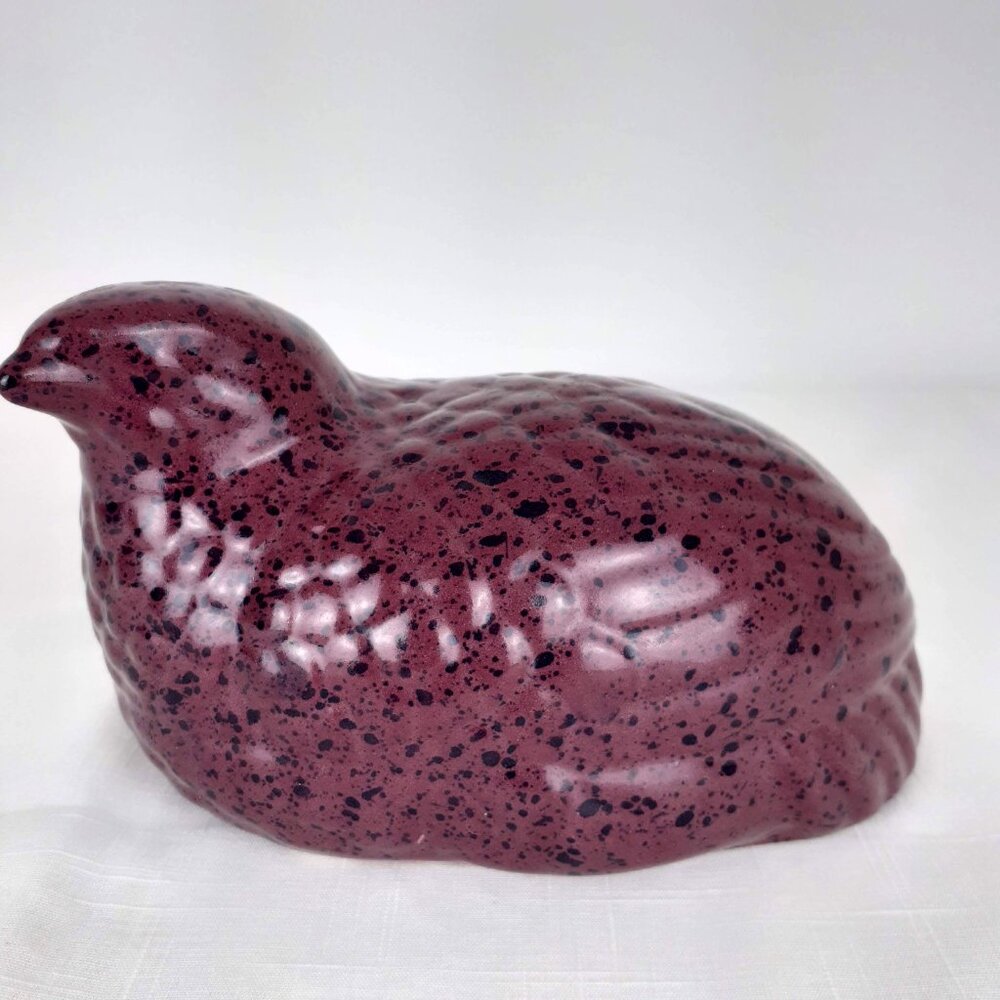 VINTAGE Quail Bird Figurine Burgundy Speckled, Made in USA. 103 Vanguard Accents